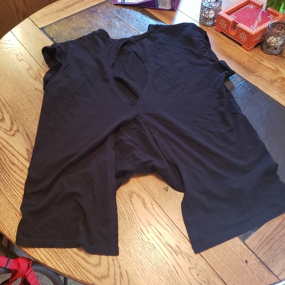 Zyia Tops - Zyia Rebel Split Back Tee - Black